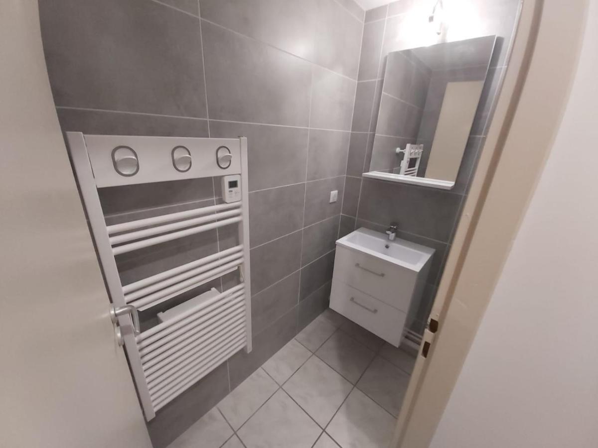 Appartement T2 avec balcon à Argelès Gazost Esterno foto