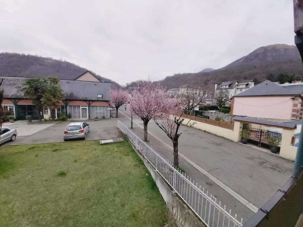 Appartement T2 avec balcon à Argelès Gazost Esterno foto
