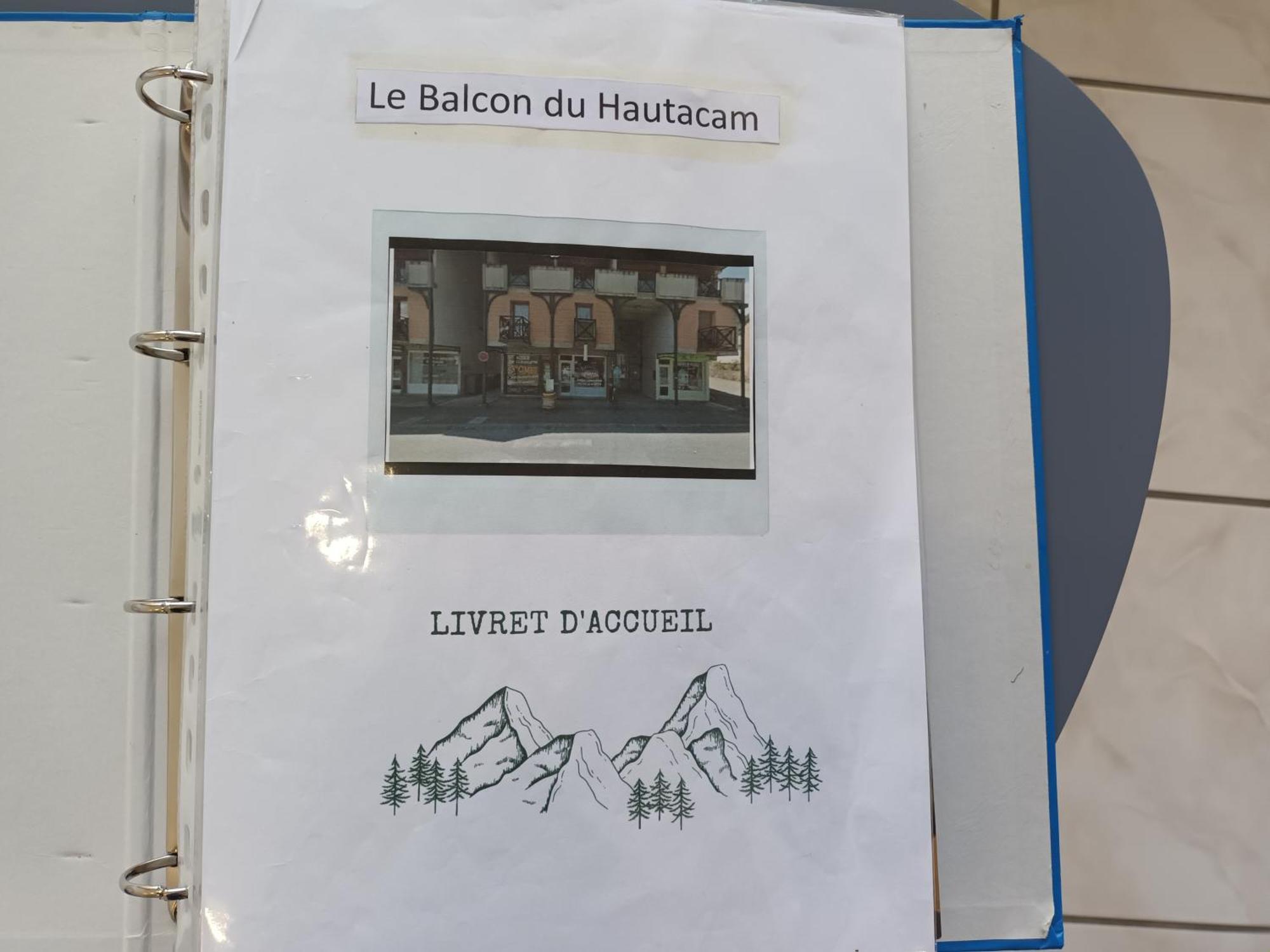 Appartement T2 avec balcon à Argelès Gazost Esterno foto