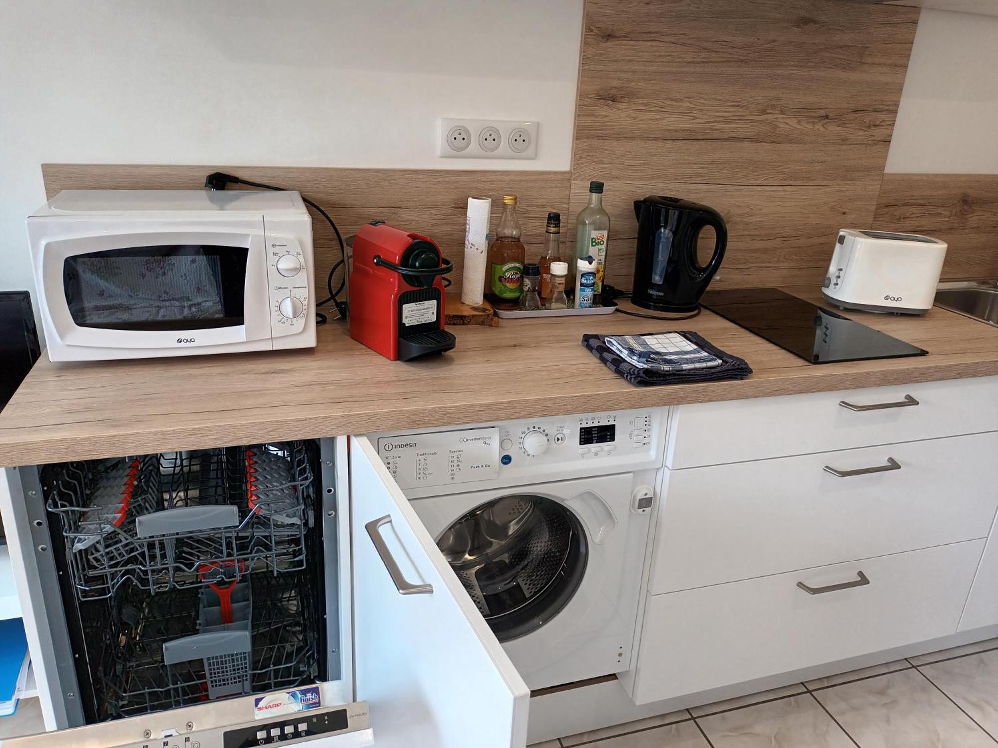 Appartement T2 avec balcon à Argelès Gazost Esterno foto
